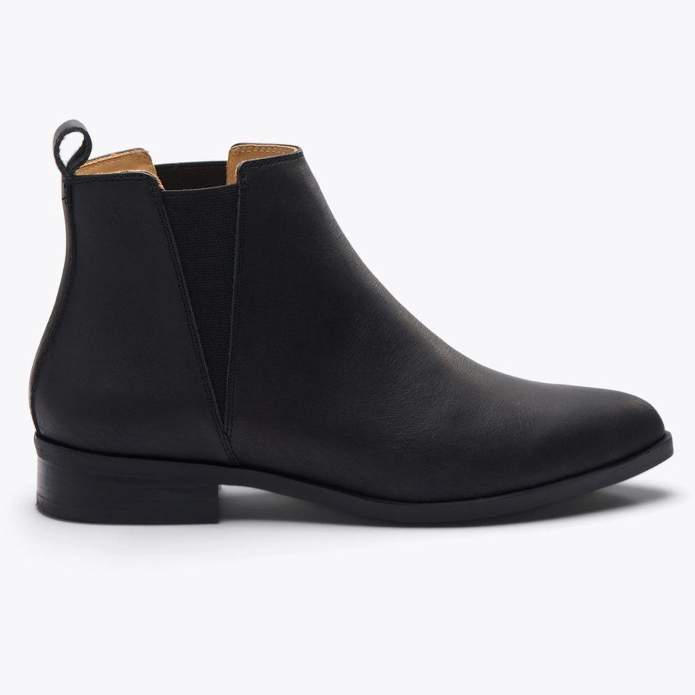 Nisolo Everyday Chelsea Commuter Boot - Black size 7.5